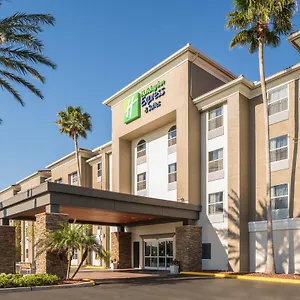 https://holiday-inn-express-suites-orlando-international-airport.davenporthotels.org